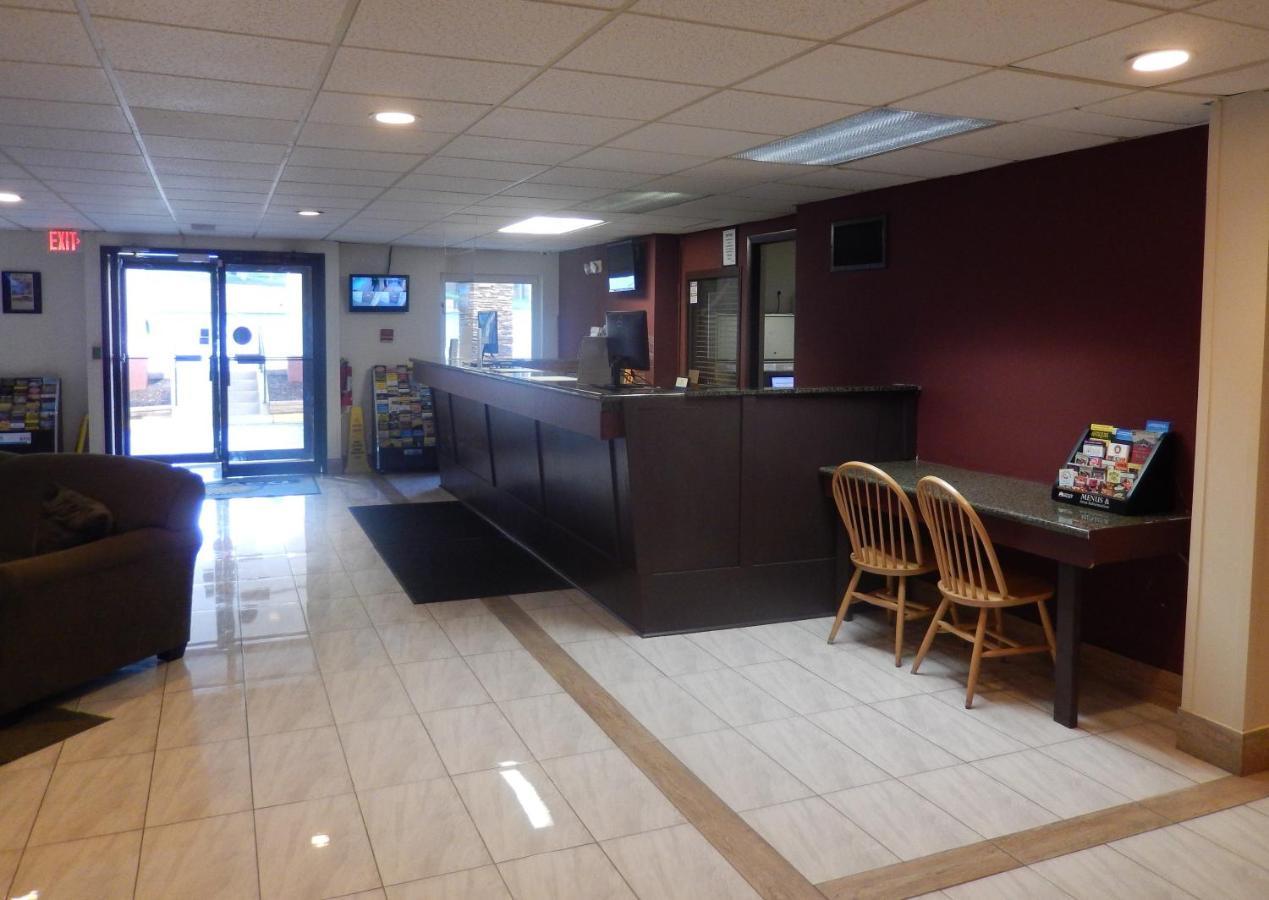 Red Roof Inn Harrisonburg - University Area מראה חיצוני תמונה