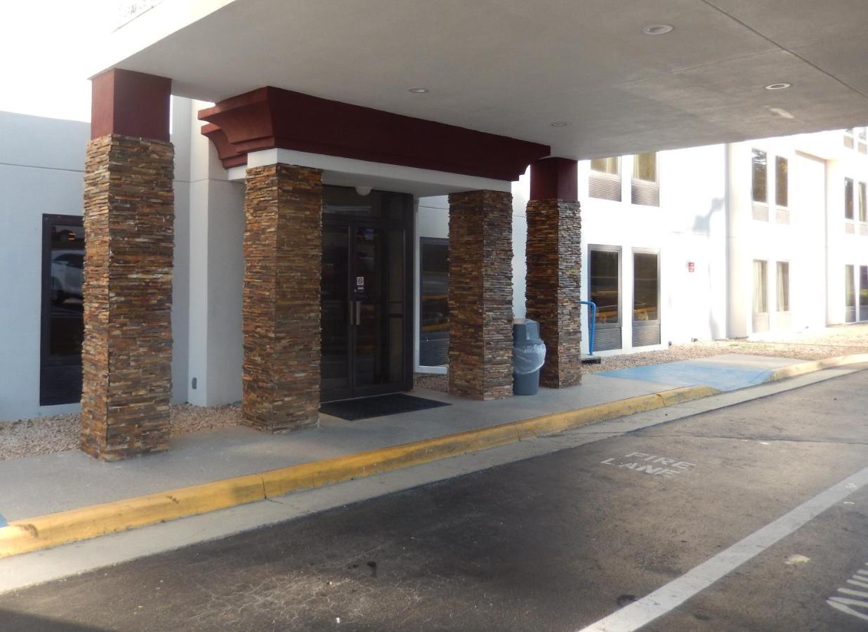 Red Roof Inn Harrisonburg - University Area מראה חיצוני תמונה