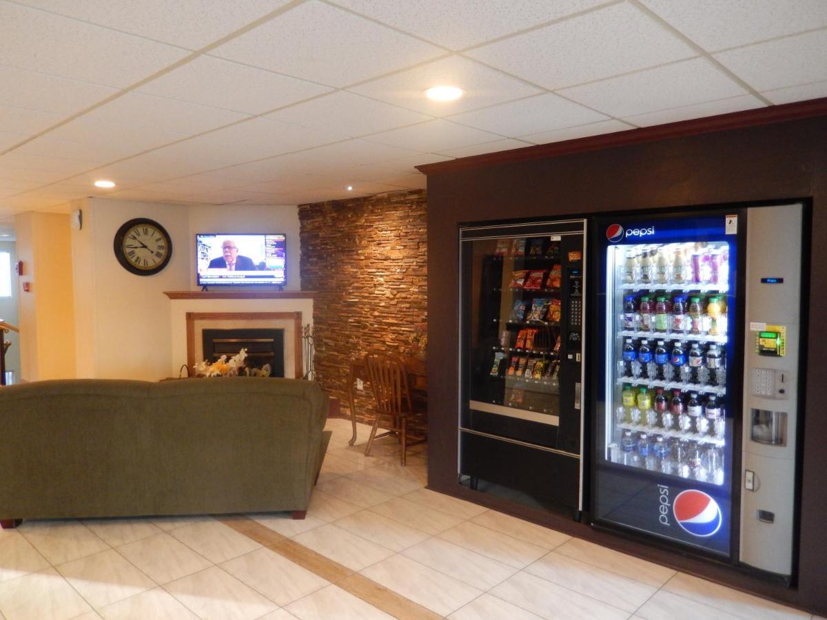 Red Roof Inn Harrisonburg - University Area מראה חיצוני תמונה