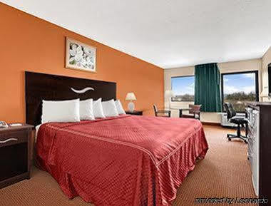 Red Roof Inn Harrisonburg - University Area מראה חיצוני תמונה